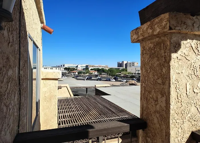 Modern Within Walking Distance Of Onvida Yuma